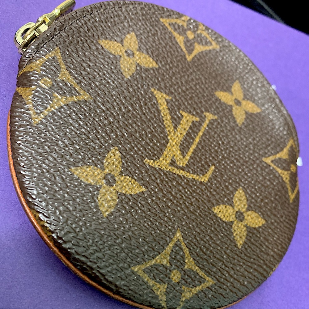 Authentic Louis Vuitton Round Coin Purse